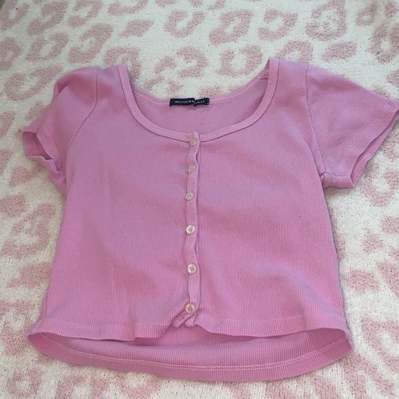 Brandy Melville Tops - Brandy zelly top